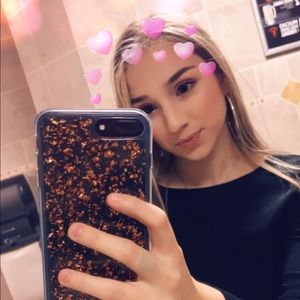 Meet your Posher, Kelly